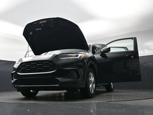 Certified 2024 Honda HR-V LX image 38
