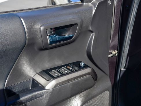 Used 2023 Toyota Tacoma TRD Off-Road w/ Black Out Package (TMS) image 26