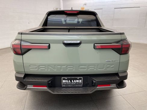 Used 2022 Hyundai Santa Cruz Limited AWD/4WD image 7