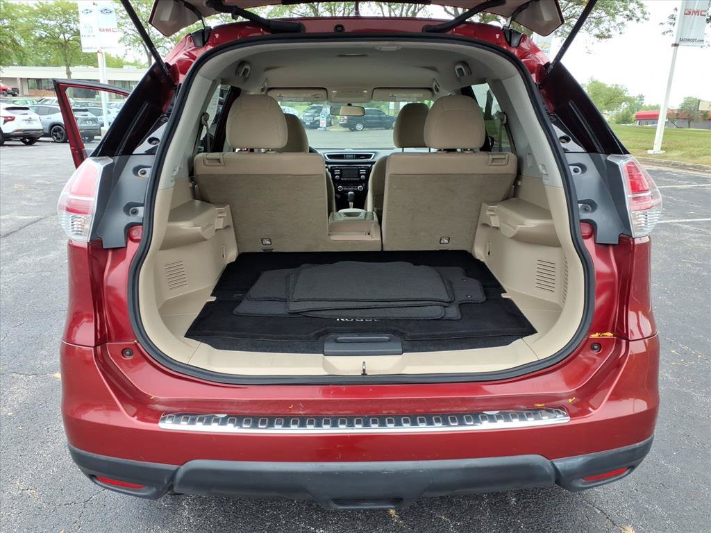 Used 2016 Nissan Rogue SV FWD image 29