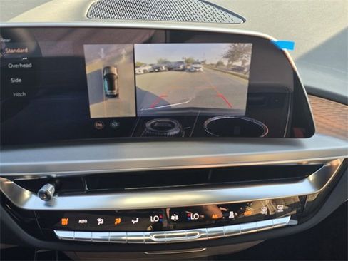 New 2025 Cadillac Lyriq Sport image 22