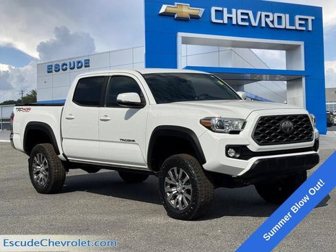 Used 2020 Toyota Tacoma TRD Off-Road AWD/4WD image 1