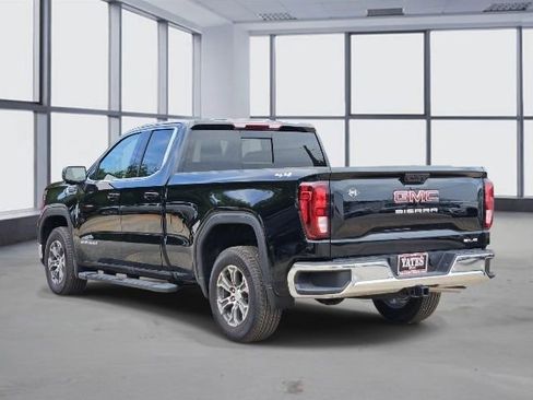 New 2025 GMC Sierra 1500 SLE w/ Preferred Package AWD/4WD image 6