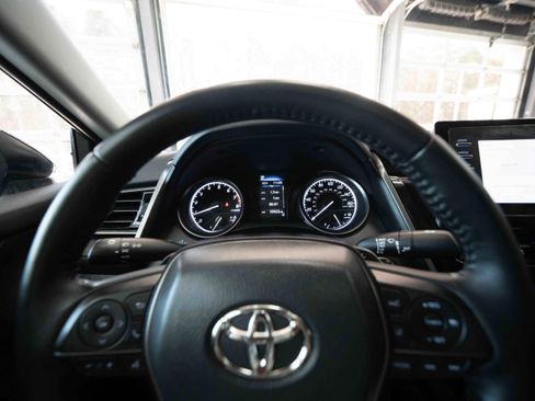 Used 2024 Toyota Camry SE w/ Cold Weather Package image 15