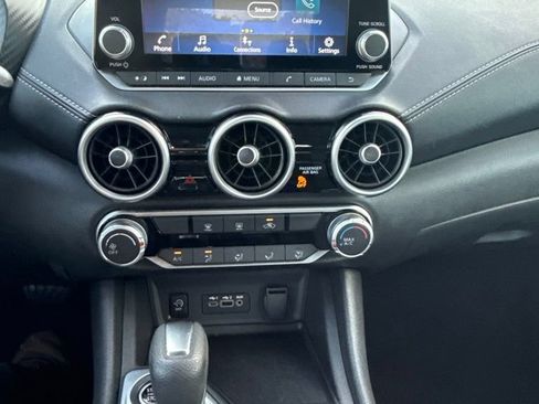 Used 2025 Nissan Sentra SV FWD image 21