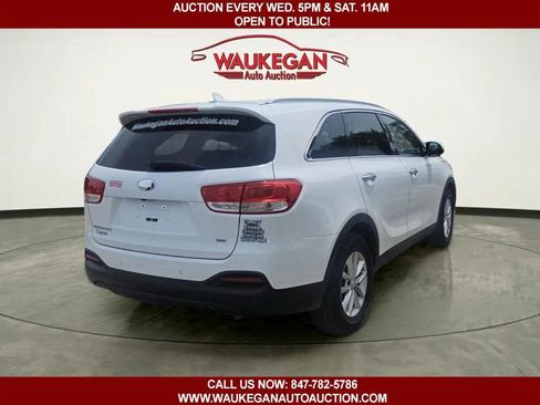 Used 2018 Kia Sorento FWD image 5