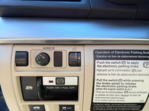 Used 2010 Subaru Legacy 2.5i Premium image 31