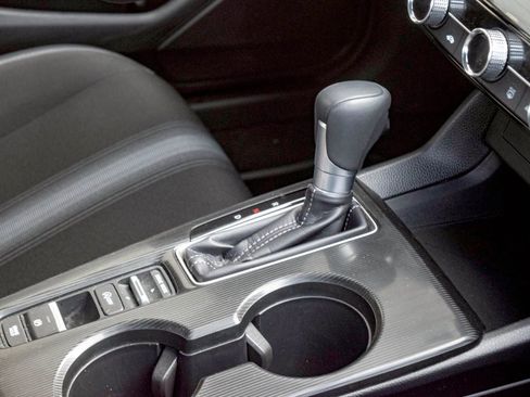 Used 2024 Honda Civic Sport image 9