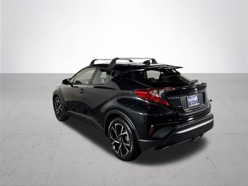 Used 2020 Toyota C-HR XLE FWD image 8