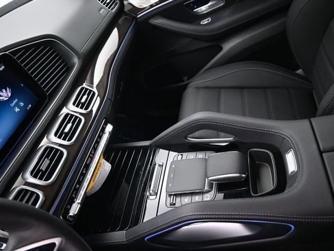 New 2026 Mercedes-Benz GLE 450 4MATIC image 15
