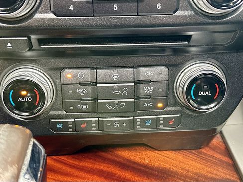 Used 2015 Ford F150 King Ranch image 16