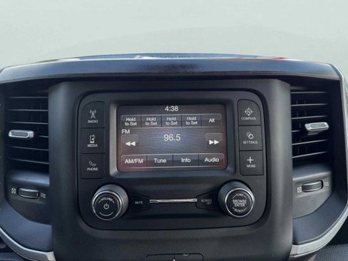 Used 2019 RAM 3500 Big Horn image 31