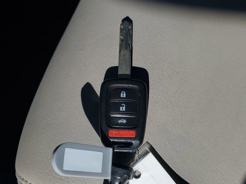 Used 2014 Honda Civic LX image 30