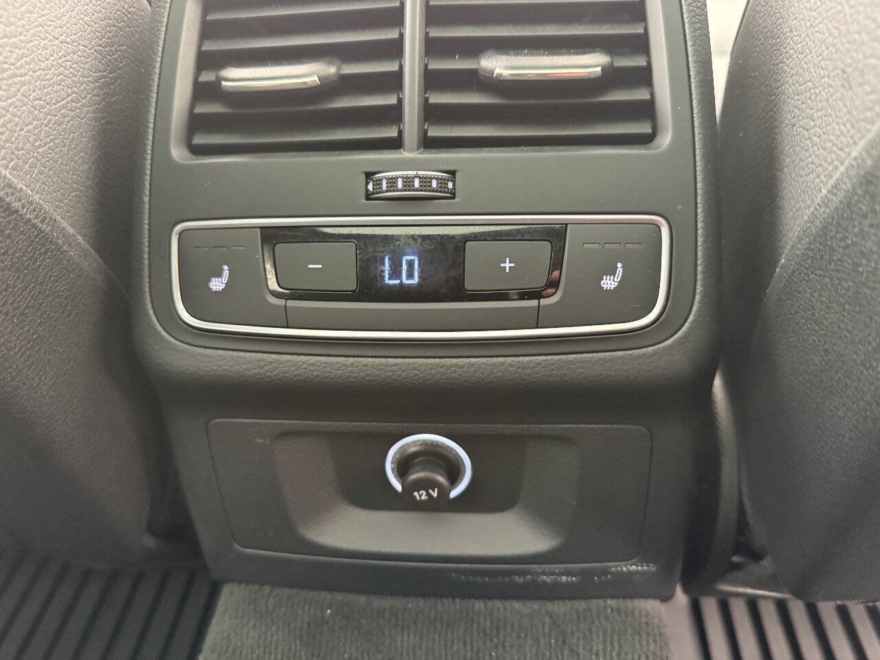 Used 2018 Audi A4 2.0T allroad Premium Plus AWD/4WD image 10