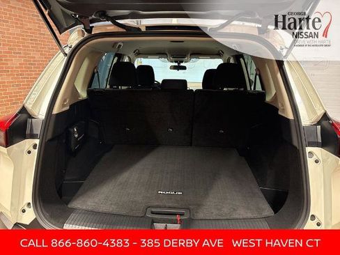 Certified 2023 Nissan Rogue SV image 28