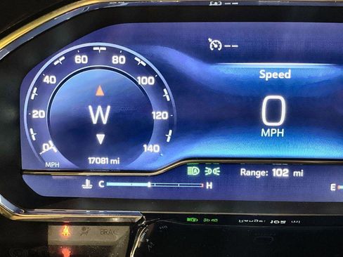 Used 2023 Chevrolet Silverado 1500 LT w/ Convenience Package II image 12