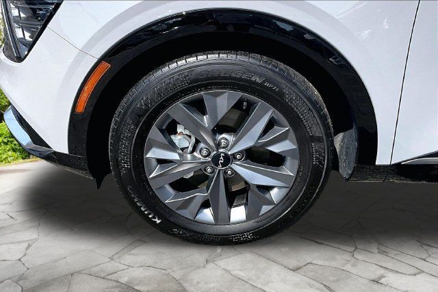 Used 2025 Kia Sportage SX FWD image 8