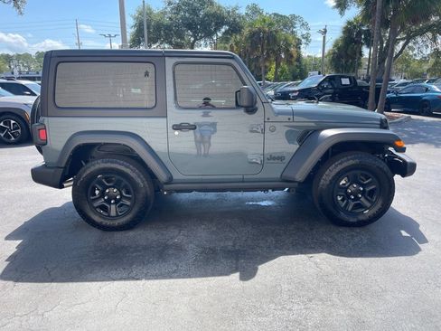 Used 2025 Jeep Wrangler Sport AWD/4WD image 8