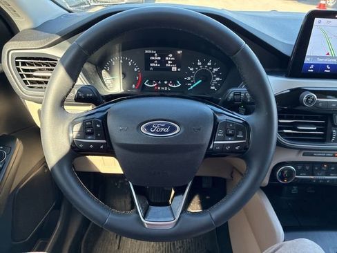 Certified 2022 Ford Escape SE w/ Convenience Package image 19