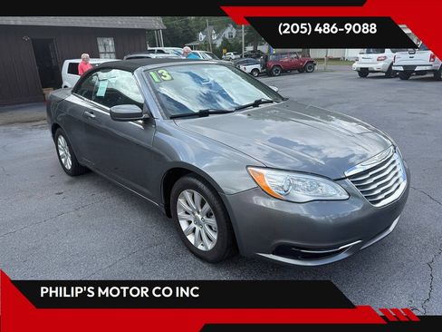 Used 2013 Chrysler 200 Touring FWD image 1