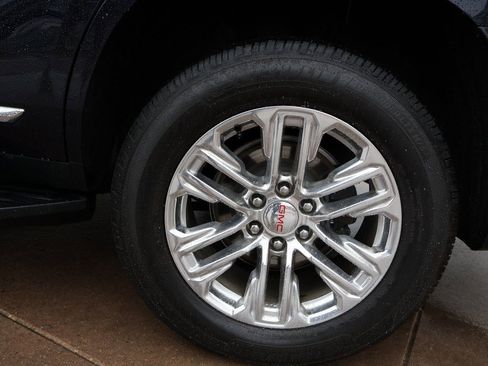 Used 2022 GMC Yukon SLT w/ SLT Premium Package image 45