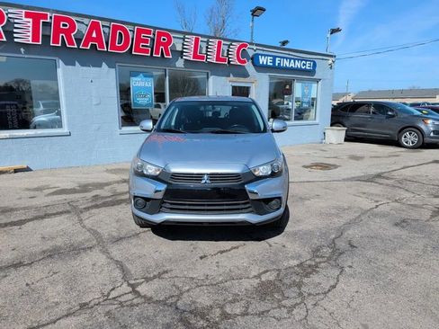 Used 2016 Mitsubishi Outlander Sport ES FWD image 2