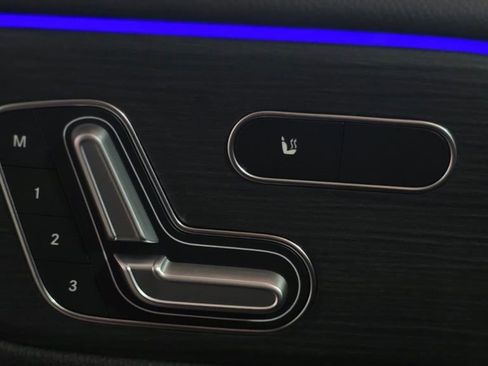 Used 2023 Mercedes-Benz GLB 250 4MATIC image 20