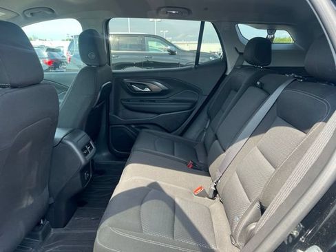 Used 2024 GMC Terrain SLE w/ Driver Convenience Package AWD/4WD image 19