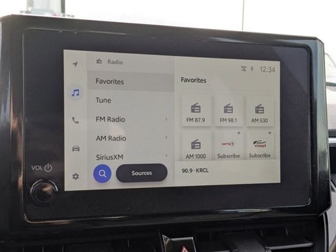 Used 2025 Toyota Corolla LE image 22