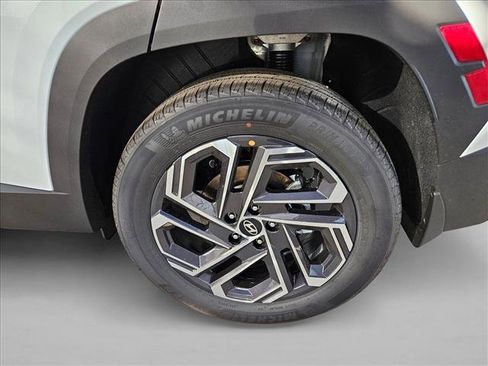 New 2026 Hyundai Tucson Limited image 10
