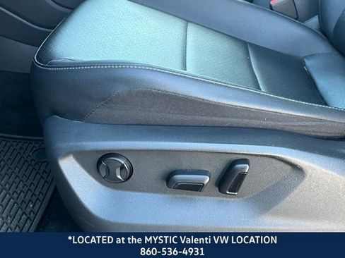 Certified 2020 Volkswagen Tiguan SE w/ Panoramic Sunroof Package image 34