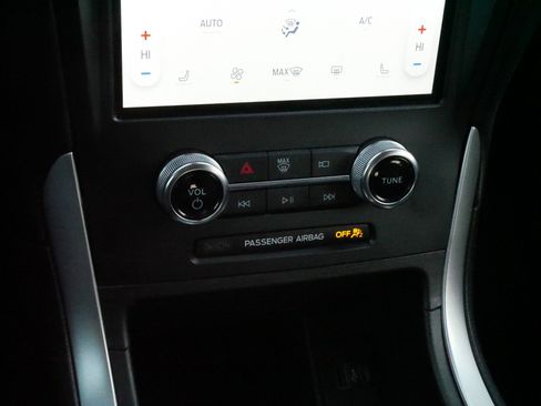 Used 2023 Ford Edge SEL image 23