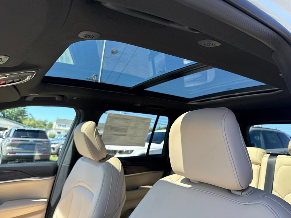 New 2027 Jeep Grand Cherokee Limited AWD/4WD image 16