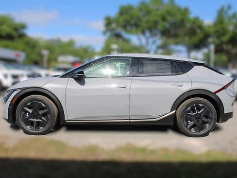 New 2026 Kia EV6 Light RWD image 12