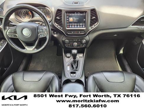 Used 2021 Jeep Cherokee Latitude Lux w/ Comfort/Convenience Group AWD/4WD image 24