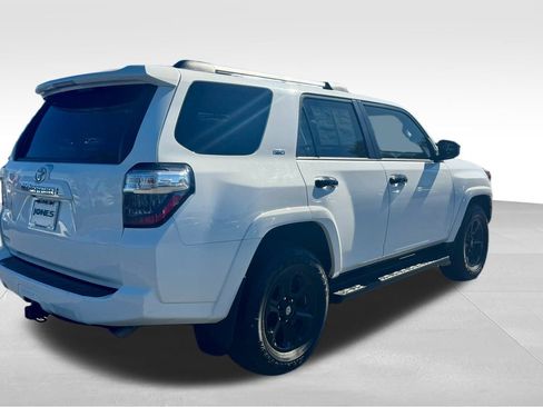 Used 2024 Toyota 4Runner SR5 image 10