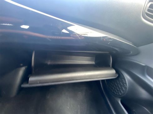 Used 2019 Toyota Prius LE image 20