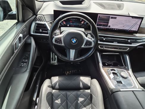 Used 2024 BMW X6 xDrive40i image 12