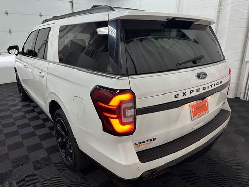 Used 2024 Ford Expedition Max Limited AWD/4WD image 7
