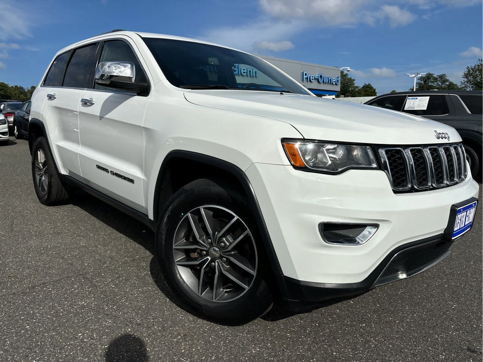 Used 2018 Jeep Grand Cherokee Limited AWD/4WD image 33