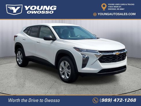 Certified 2024 Chevrolet Trax LS FWD image 2
