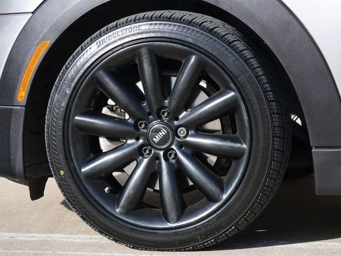 Used 2017 MINI Cooper S image 26