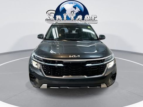 Used 2024 Kia Seltos EX AWD/4WD image 3