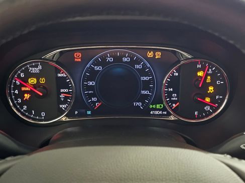 Used 2018 GMC Acadia Denali w/ Technology Package AWD/4WD image 32