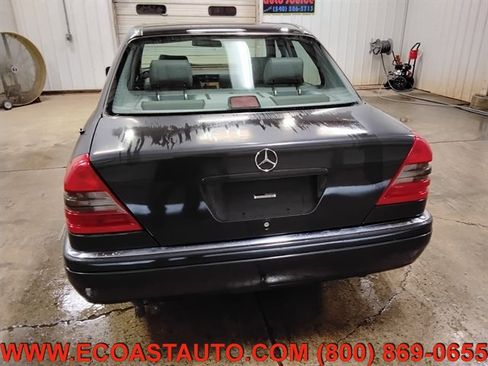 Used 1995 Mercedes-Benz C 220 Sedan image 8