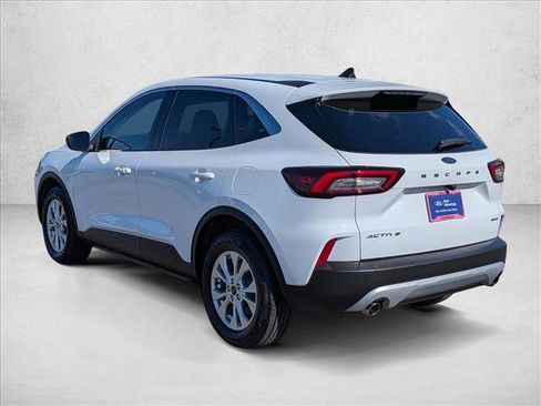 Certified 2023 Ford Escape Active AWD/4WD image 8