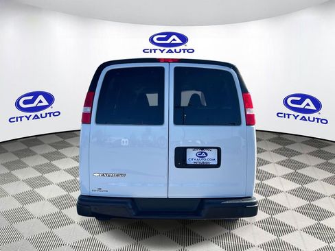 Used 2023 Chevrolet Express 3500 LS image 5