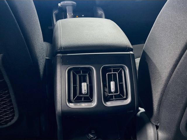 New 2026 Kia Sorento LX FWD image 23