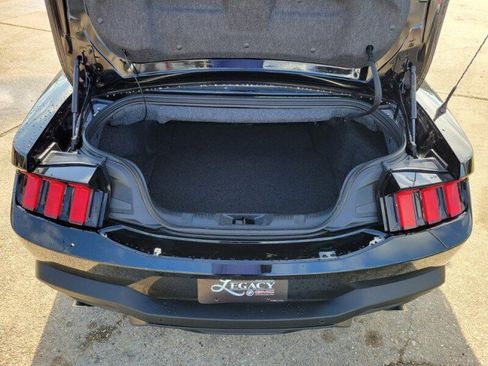 Used 2024 Ford Mustang GT Premium image 7