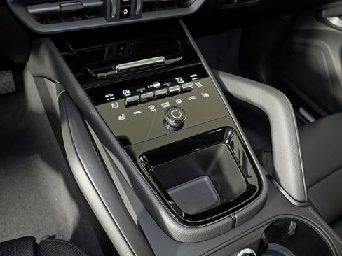 New 2026 Porsche Cayenne AWD/4WD image 29